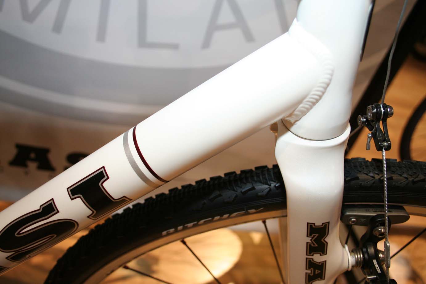 Ready for tapered head tube frames? The fork sports a curious ov