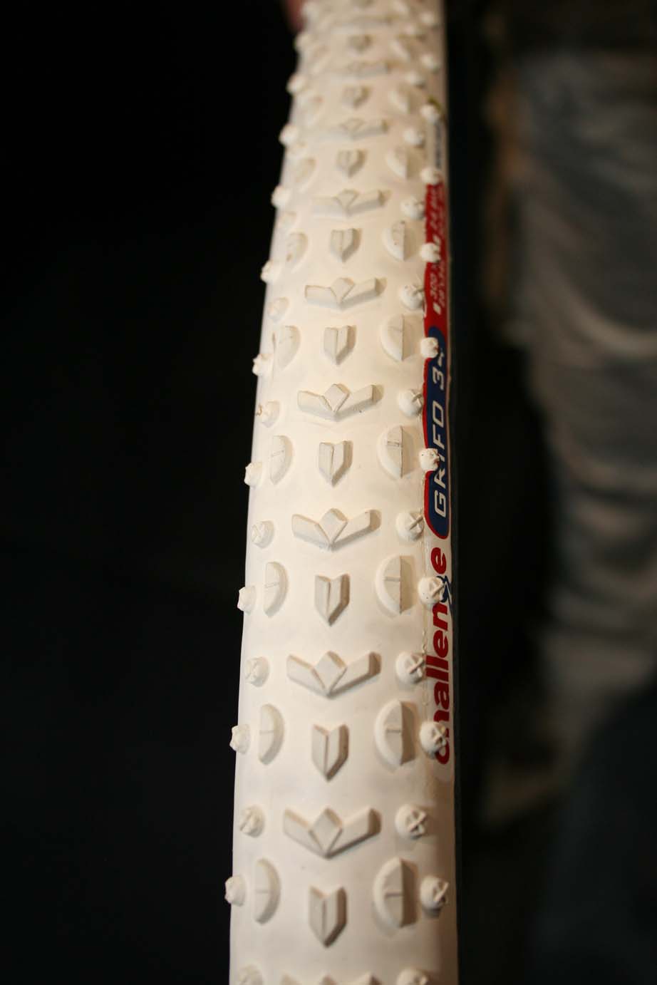 The new white Grifo tubular as ridden by Parbo and Vervecken.