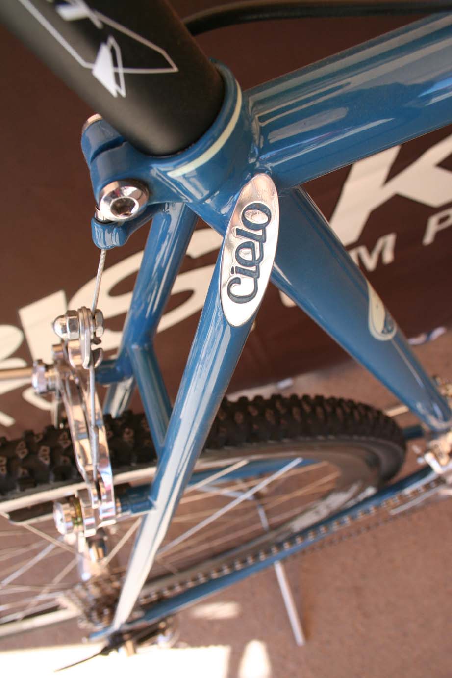Cielo makes its own fork crown, seat stay junction, and dropouts.