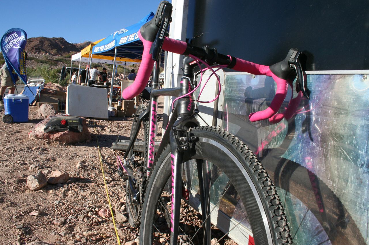 The bulging headtube reveals the tapered fork underneath © Josh Liberles