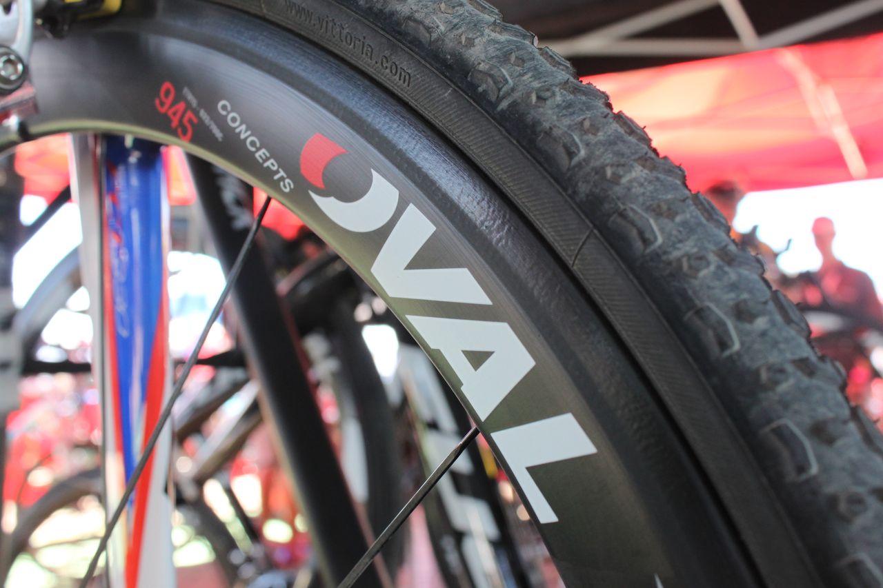 Oval has a new carbon cyclocross clincher wheelset. This one featured Vittoria clinchers wiht a new black tread. Cyclocross @ Interbike 2010. © Cyclocross Magazine