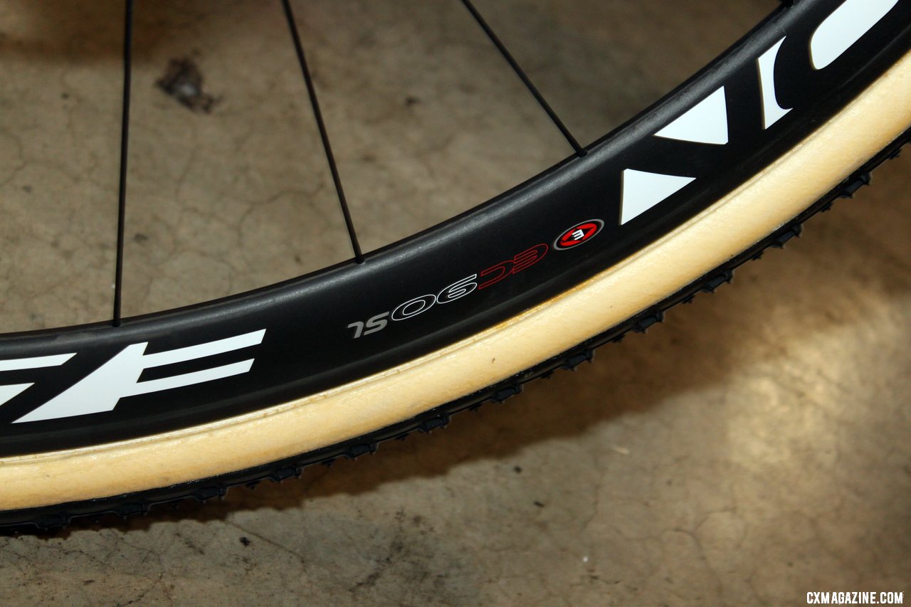Powers\' bike featured Easton\'s EC90SL carbon tubular wheelset with Dugast 32mm Rhino tires, prior to CrossVegas. © Cyclocross Magazine