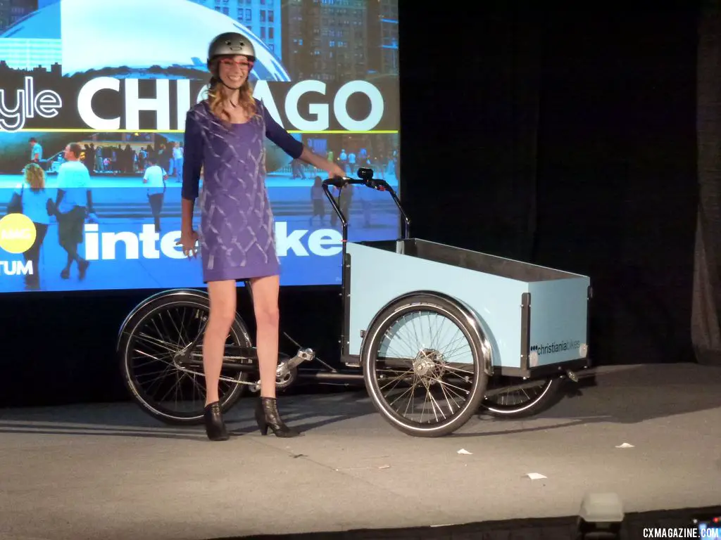 The purple mini with netting for the food cart in Chicago. © Cyclocross Magazine