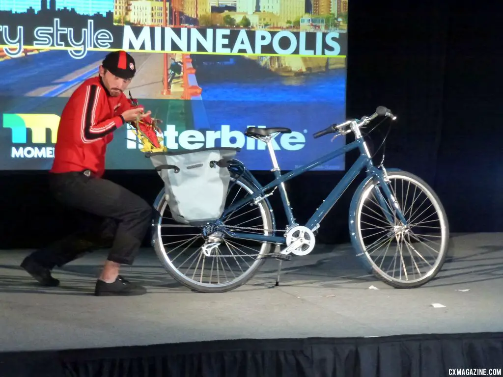 Looking sneaky in Minneapolis. © Cyclocross Magazine