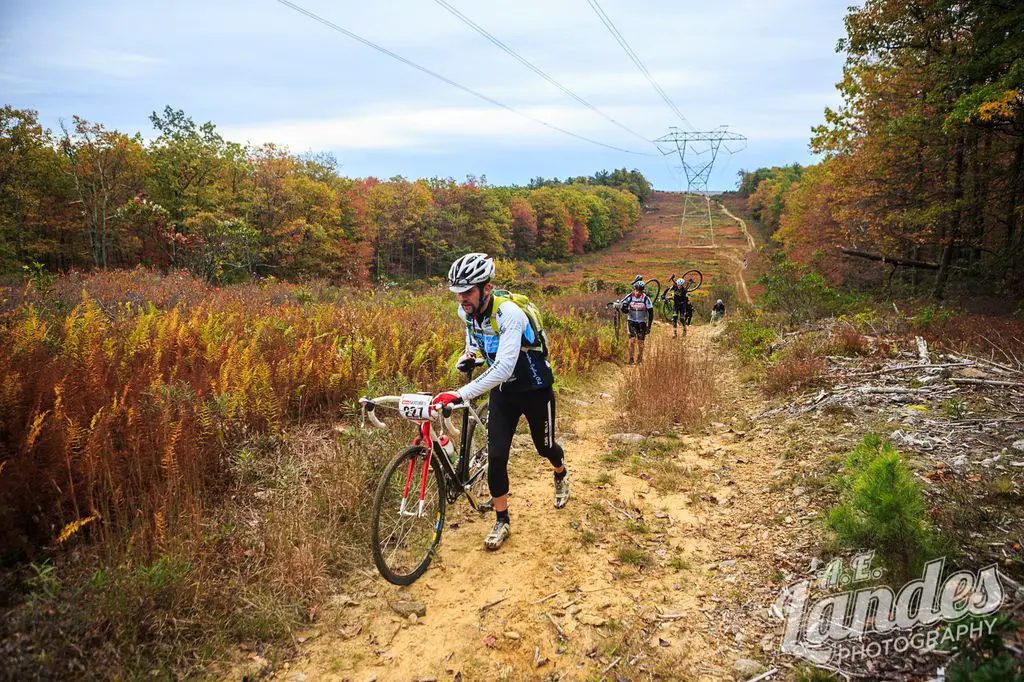 Adam Farabaugh, Cheryl Sornson Take NoTubes Iron Cross Crowns