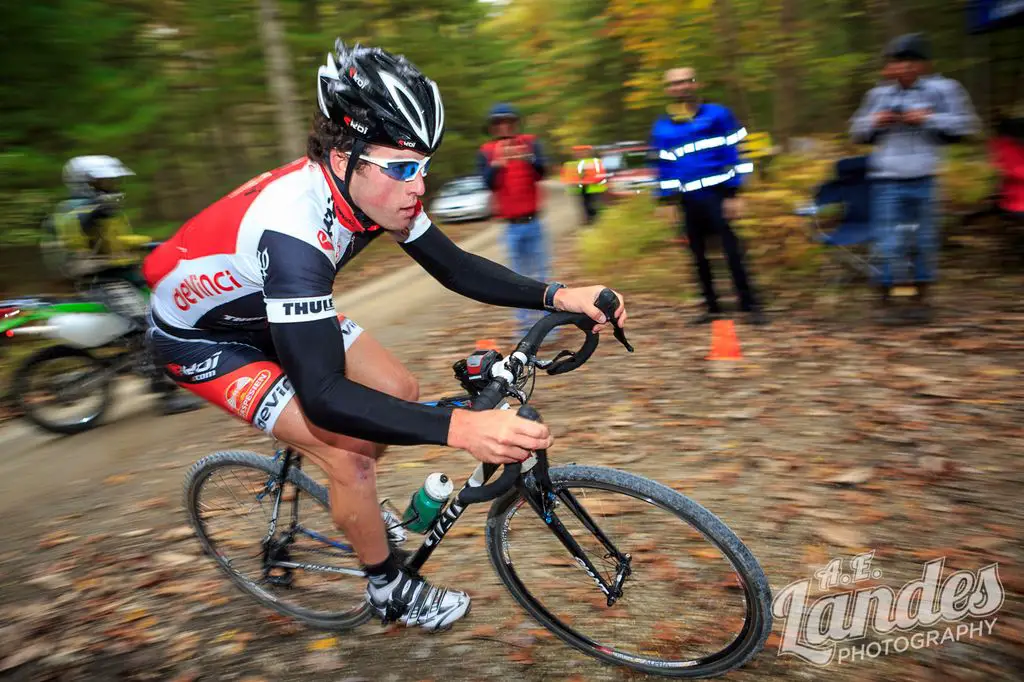 Adam Farabaugh, Cheryl Sornson Take NoTubes Iron Cross Crowns