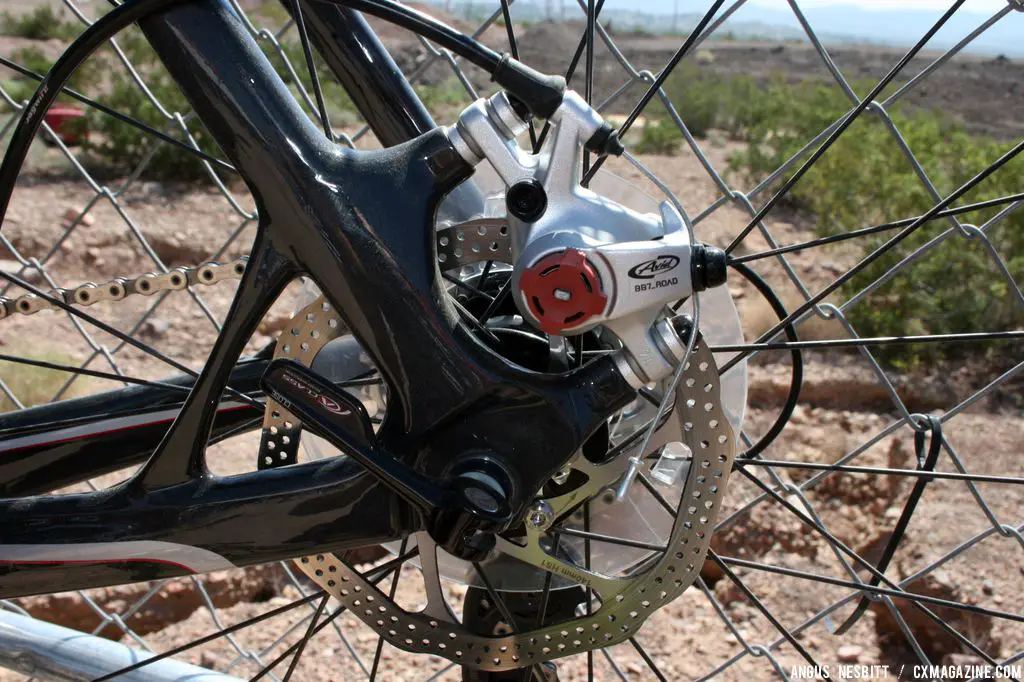 Avid mechanical disc brakes. © Cyclocross Magazine