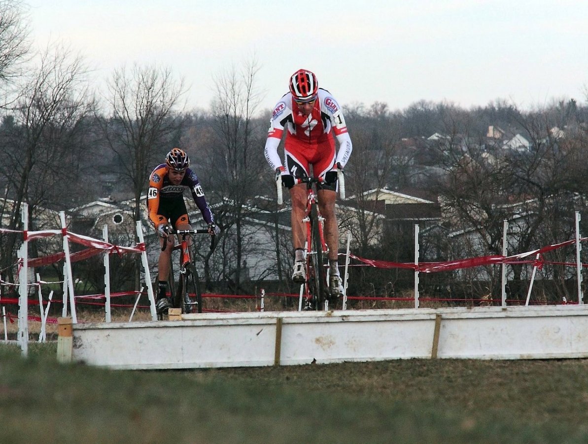 Todd Wells hopped his way to second. Jingle Cross 2010 Day 3. © Michael McColgan