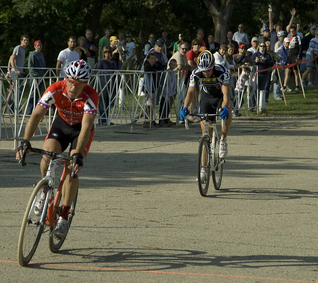 Jonathan Page beats Todd Wells