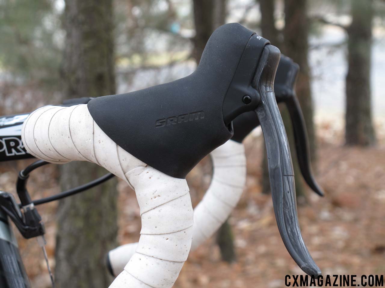 SRAM Carbon 900 singlespeed brake levers.