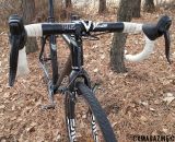 Pro provides the front-end perch with the Vibe 7S handlebar.