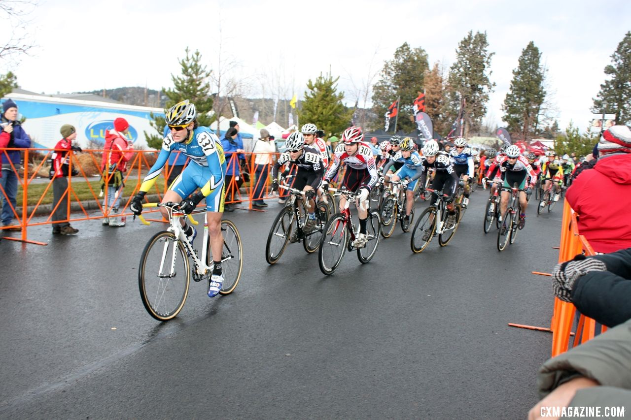 Nate Morse gets the holeshot. © Cyclocross Magazine