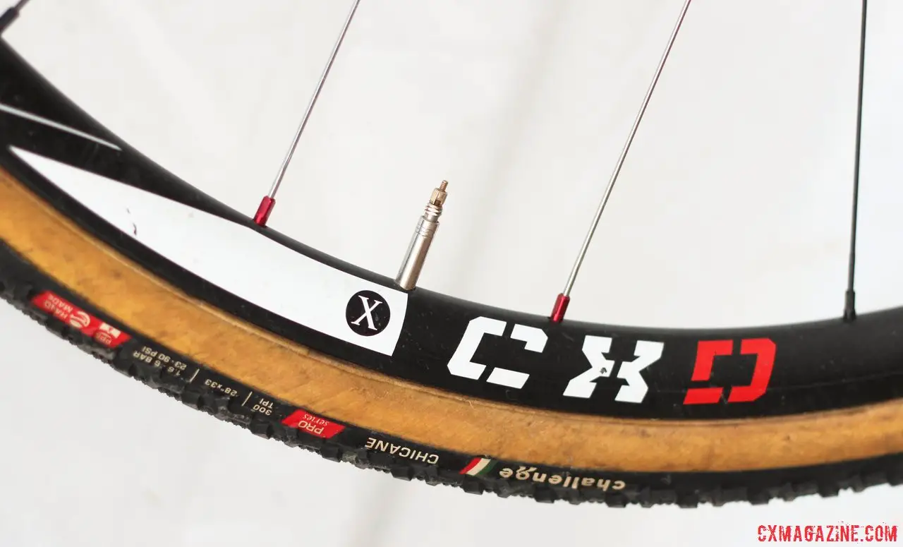 Challenge Chicane tubular tires with Novatec CXD Disc alloy tubular wheels. No carbon rims here. © Cyclocross Magazine
