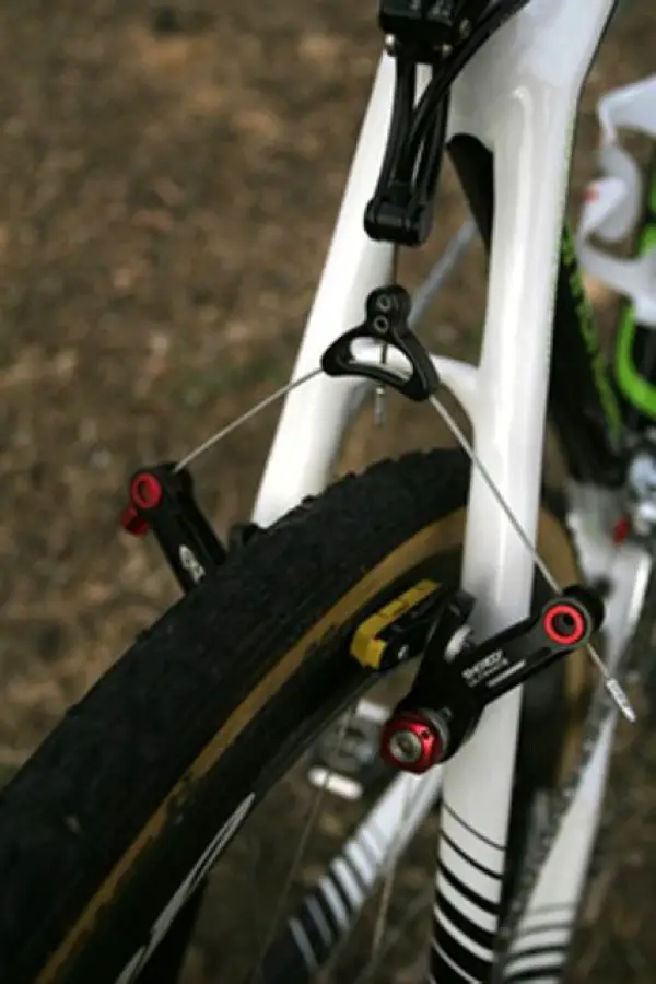 Cannondale-Cyclcrossworld team riders use Avid\'s Shorty Ultimate brakes fitted with aftermarket Jagwire brake cartridges that allow the brakes to work properly with the extra wide rim of the Zipp 303 © 2010 Matt James