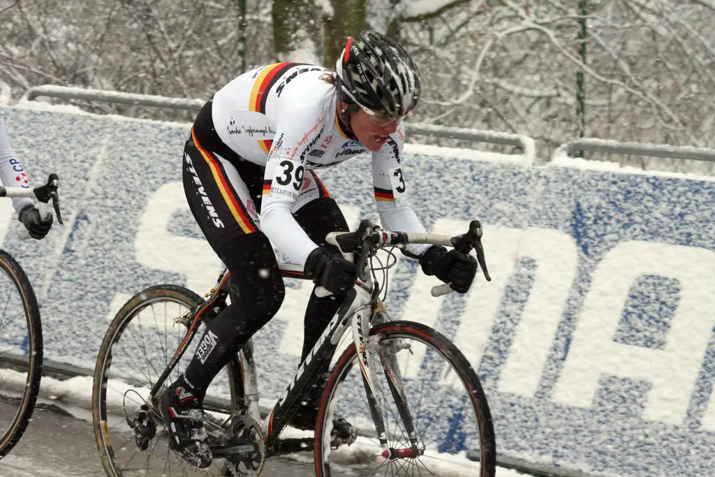 Hanka Kupfernagel finished in fourth, 1:20 down on Vos . ? Bart Hazen