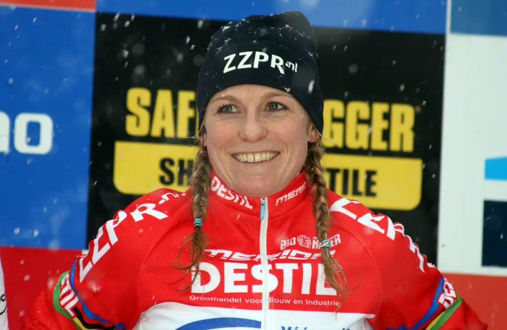 Van Den Brand is all smiles after her Kalmthout World Cup win. ? Bart Hazen 