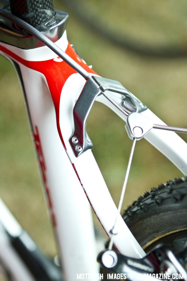 The 2012 Orbea Terra cyclocross bike features a metal rear cable stop bolted to the frame. © Motofish Images