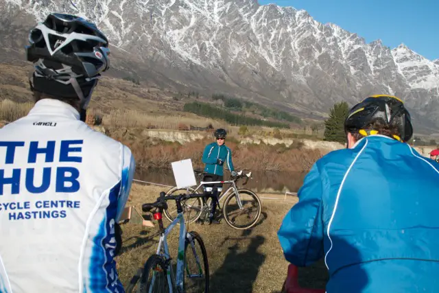 Compton showed new and old riders the cyclocross ropes. © Mark Legg-Compton