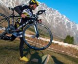 Compton showed new and old riders the cyclocross ropes. © Mark Legg-Compton