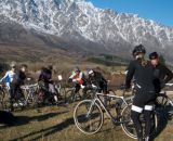 Compton showed new and old riders the cyclocross ropes. © Mark Legg-Compton