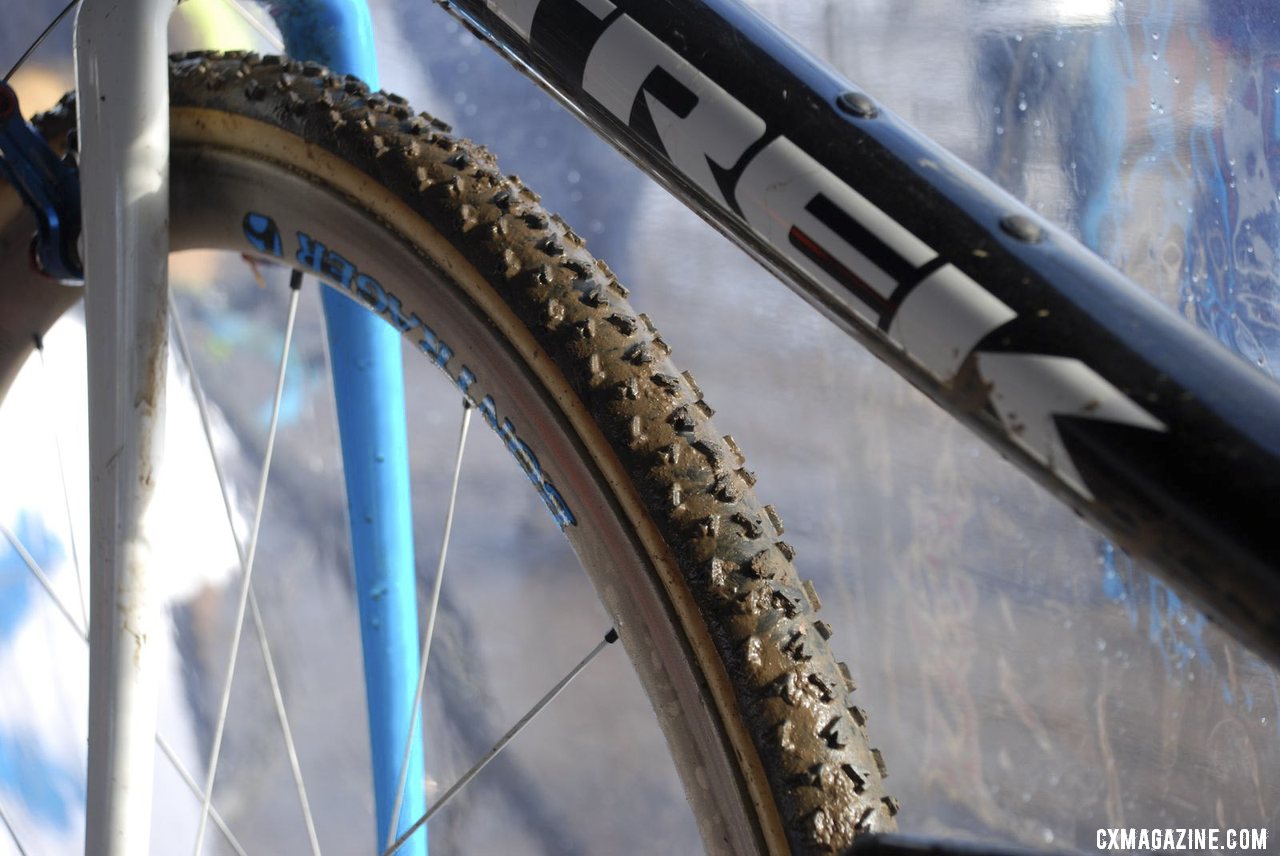 Compton is riding a Trek prototype alloy frame with a Trek carbon cyclocross fork. © Cyclocross Magazine