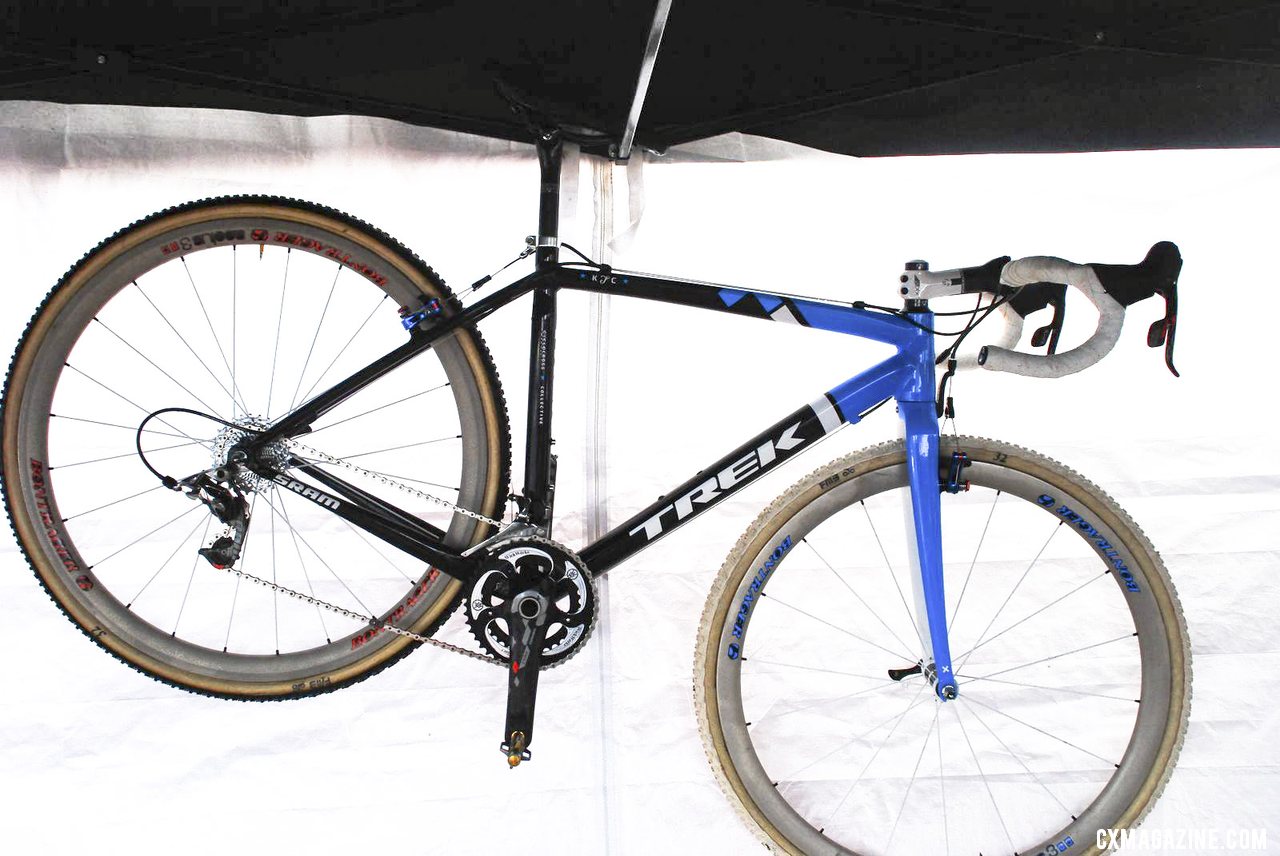 Full view of Katie Compton\'s National Championship winning custom Trek Ion cyclocross bike.© Cyclocross Magazine