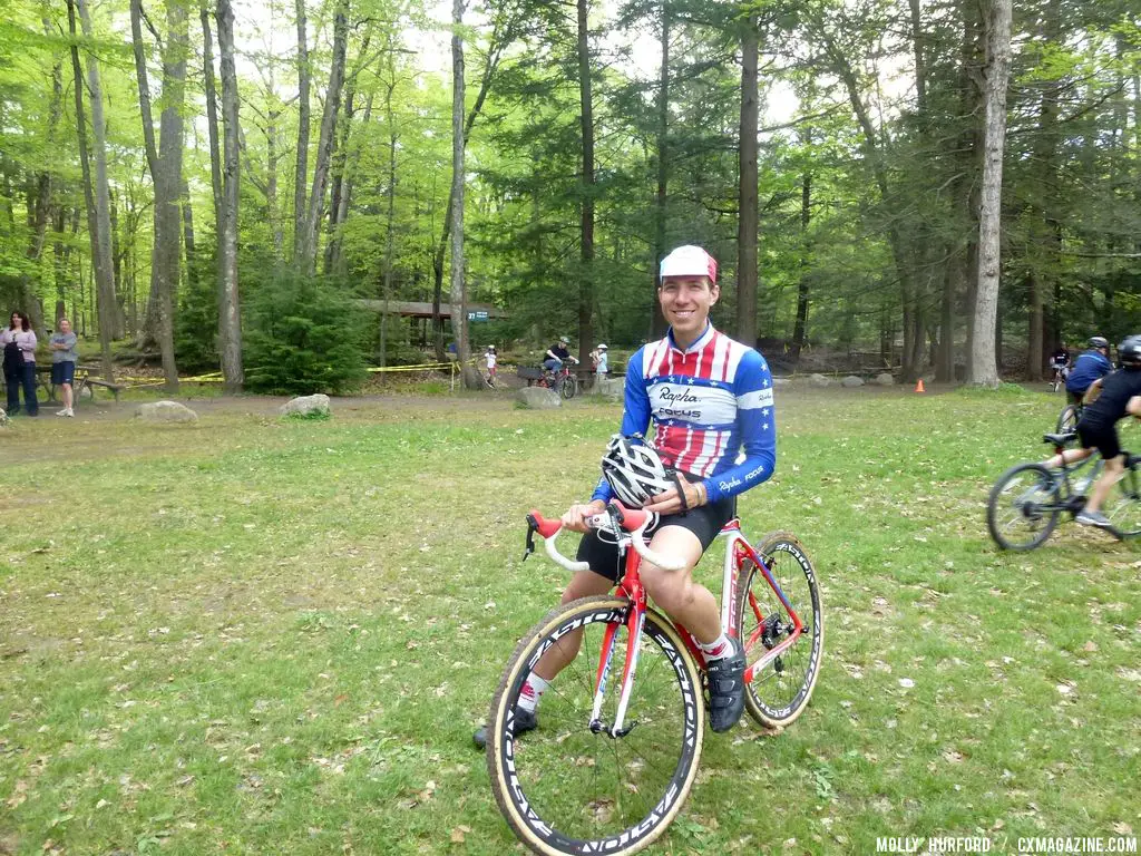 Powers takes a break © Cyclocross Magazine