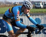 Diether Sweeck rides through the course in Koksijde. © Bart Hazen