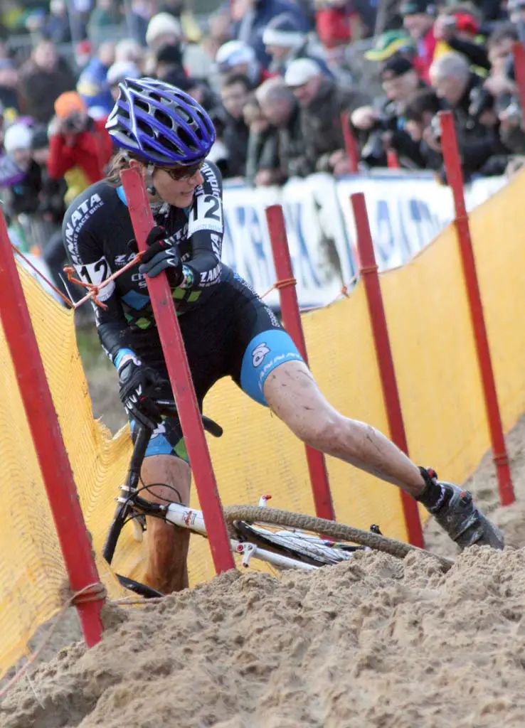 Vardaros, like many others, had bobbles in the sand. koksijde_womwn_bart_hazen23.jpg