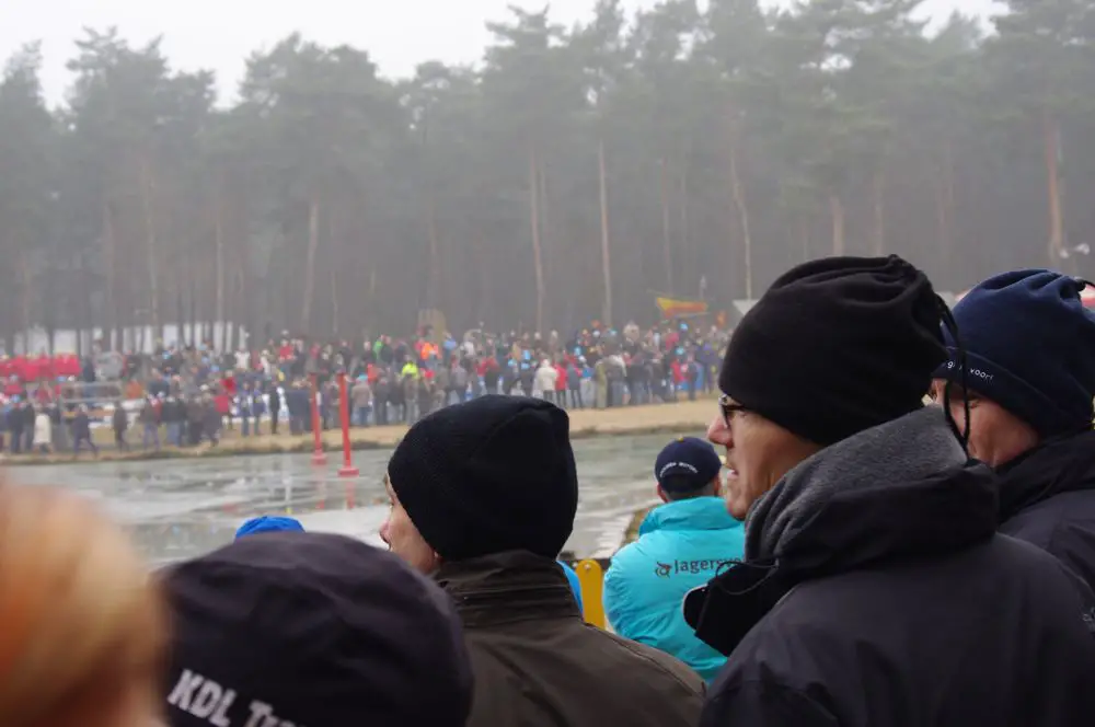 Even moderate temps and heavy fog weren\'t enough to keep the spectators away.  Photo courtesy of Christine Vardaros.  