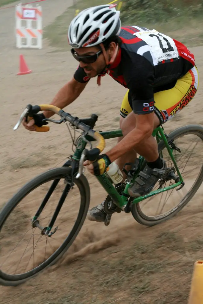 Cyclocross Magazine\'s Josh Liberles getting in on the dirty fun © Dave Roth