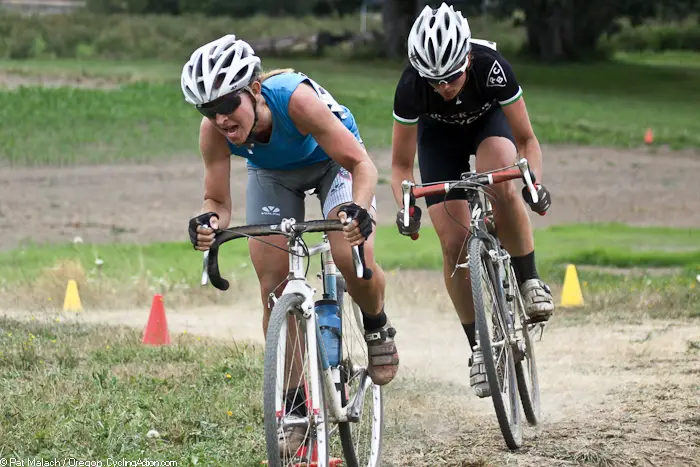 Brubaker and Campbell test one another © Oregon Cycling Action