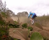 Pete Groblewski (Gentle Lovers) winds through the dusty farm road  © Oregon Cycling Action