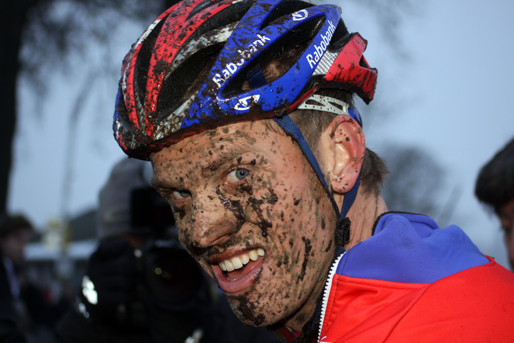 Lars Boom looks happy to be back to cyclocross © Bart Hazen 