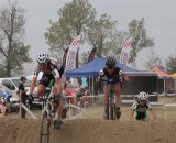 Kathy Sherwin, Laura Van Gilder, Kaitie Antonneau on the berm before the barriers © Amy Dykema