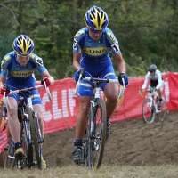 Katerina Nash and Georgia Gould (Luna) use teamwork to hurt the women's field. Courtesy of BikeClicks.com