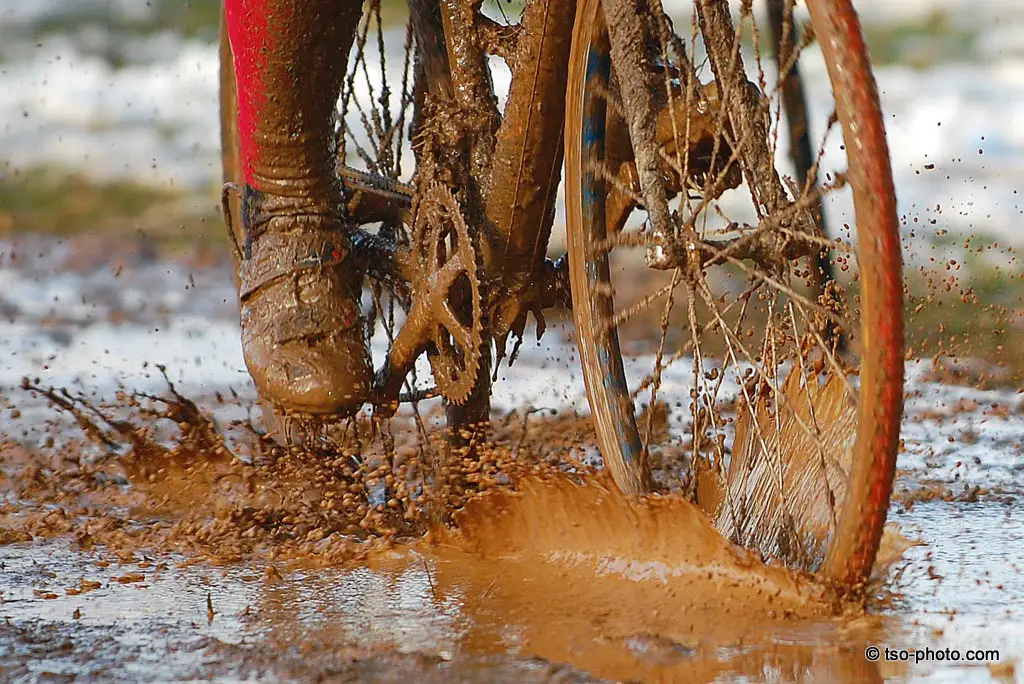 Gratuitous mud shot #1 ? Tom Olesnevich