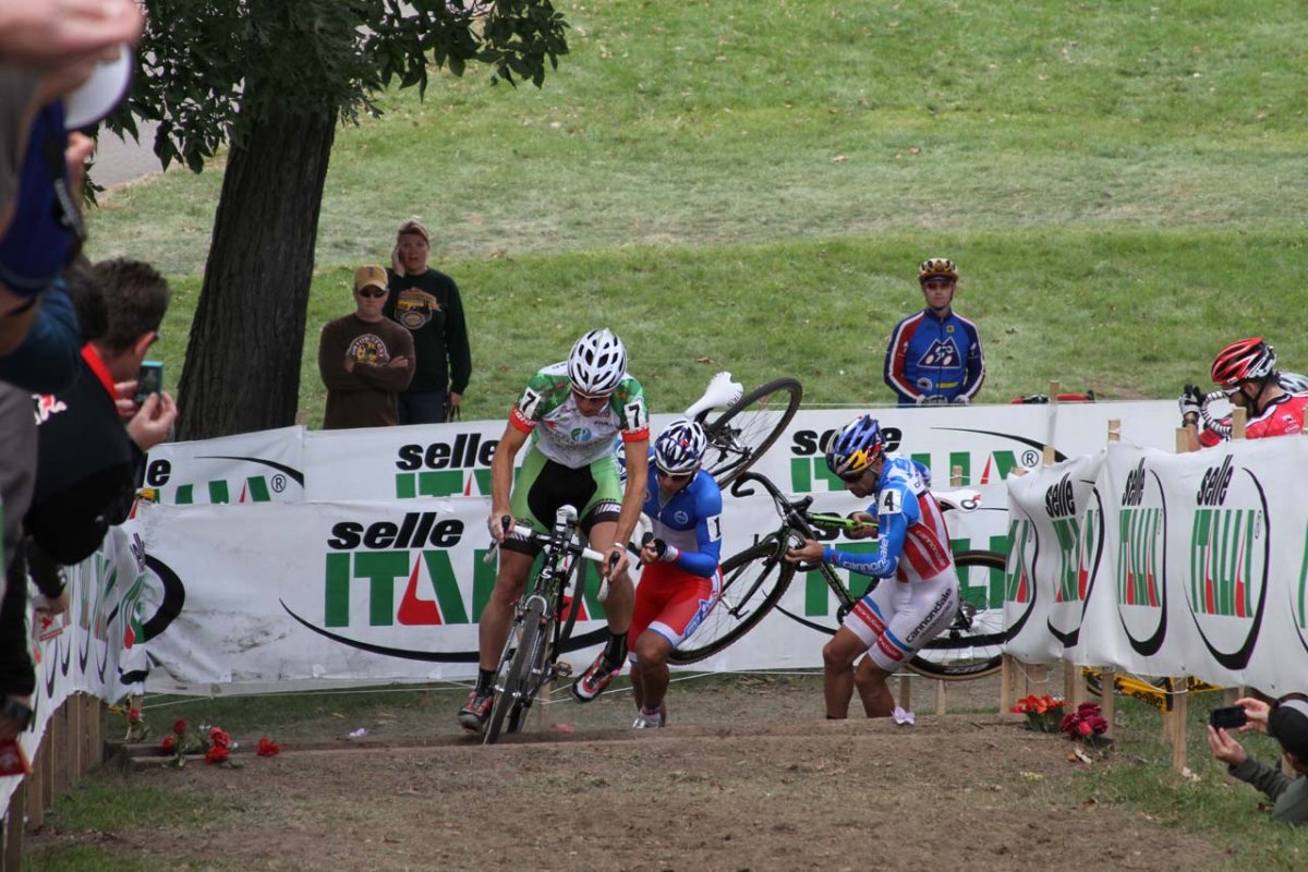 J-Pow\'s attempted bunny-hop ended in quick unclip and a save on the first lap © Amy Dykema