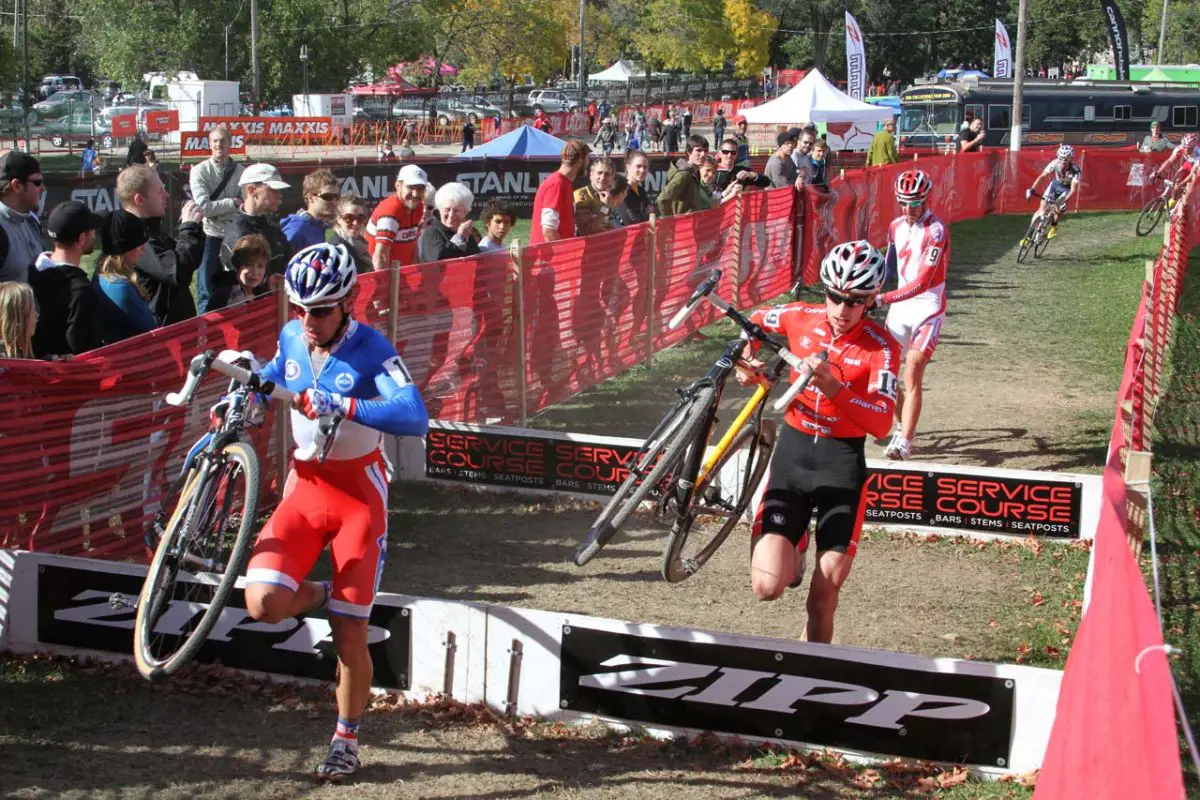 French National Champion Mourey in the barriers with Tristan Schouten and Todd Wells © Amy Dykema