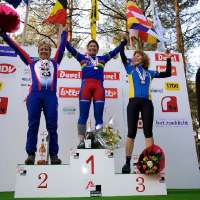 Kathy Sarvary repeats as World Champion at 2009 Masters Worlds in Mol, Belgium. by Joe Sales