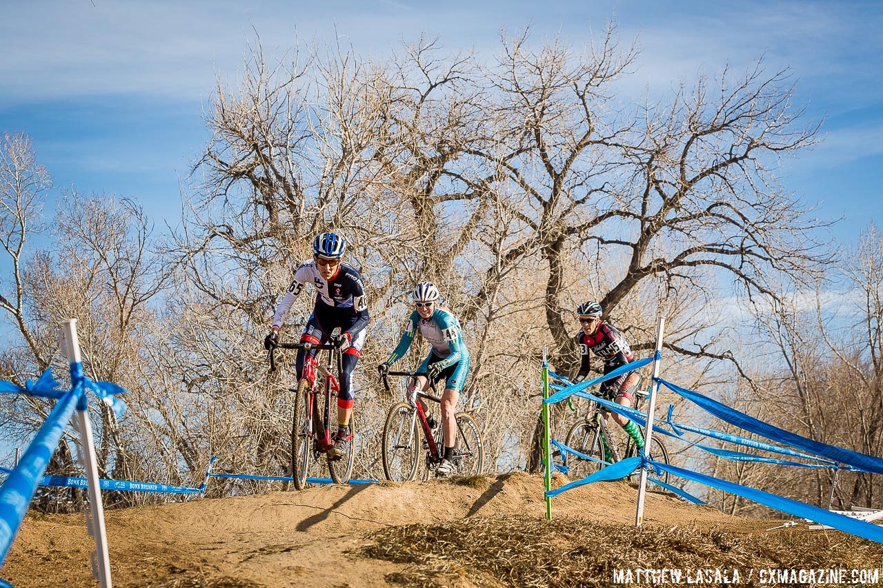 masters-w-35-39-2014-cyclocross-nationals-mlasala-early-lead-group_1