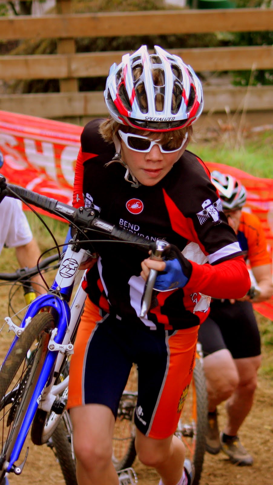 Cameron shows his techinque at the Alpenrose race ©Matt Lasala