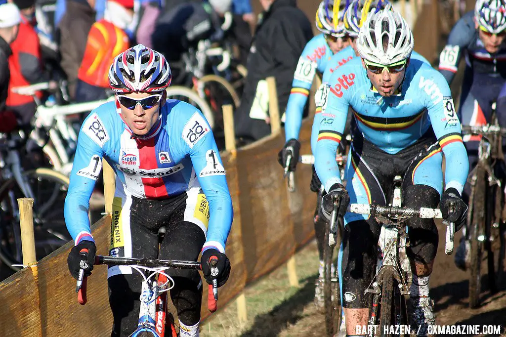 Zdenek Stybar leads the break followed by the Belgian team