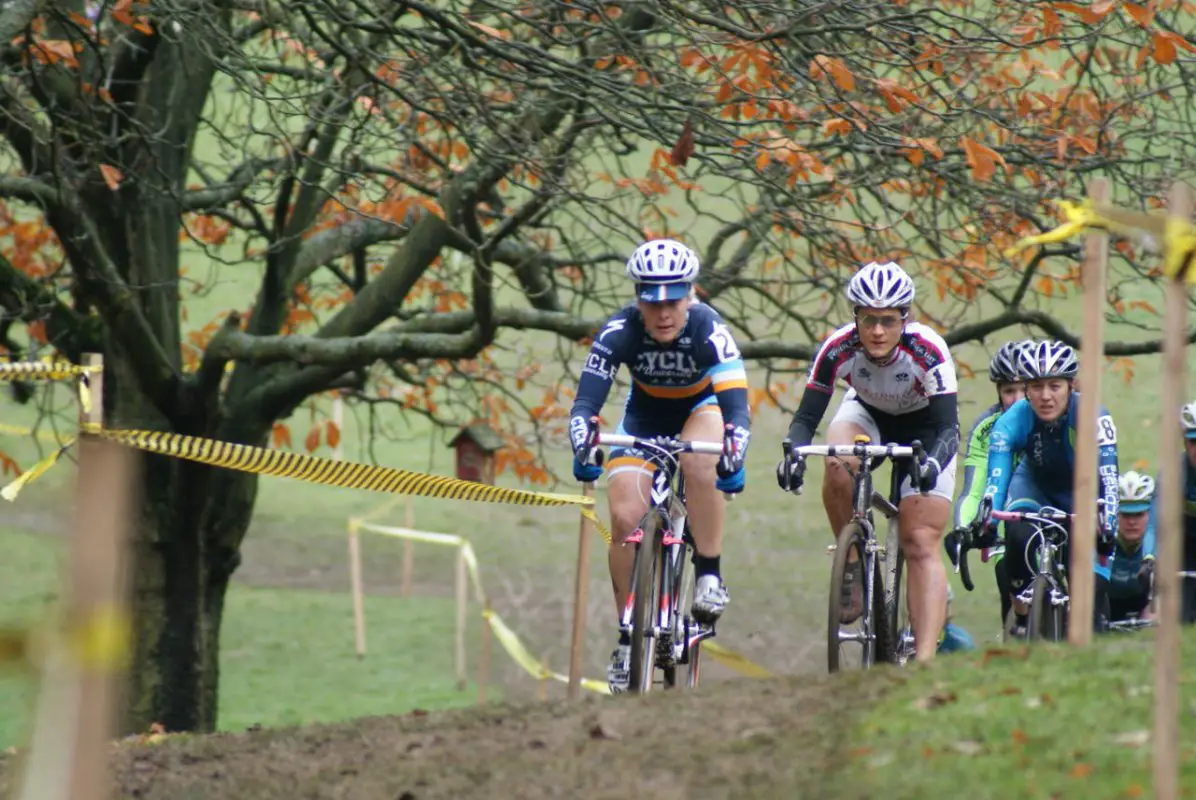 Kristi Berg takes the hole shot at Woodland Park © Kenton Berg