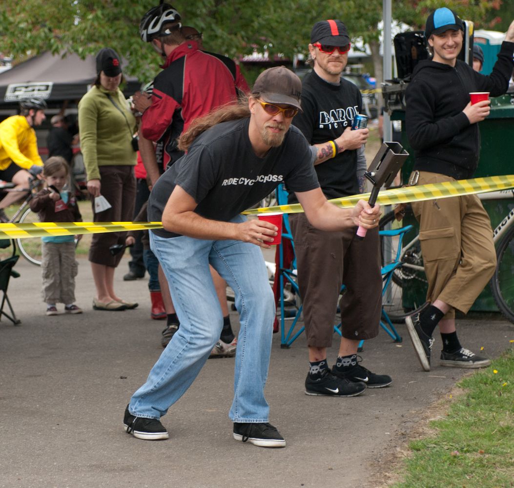 The voice of Seattle Cyclocross shows off his instrument skills. © Karen Johanson