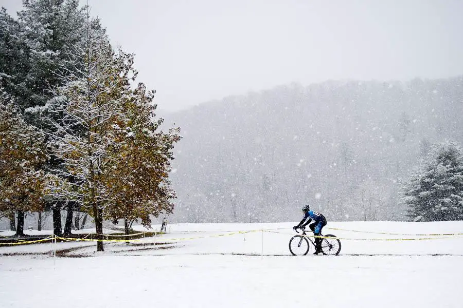 Steele Creek Park provided a beautiful backdrop for the race. ? jeffzimmermanphotography.com