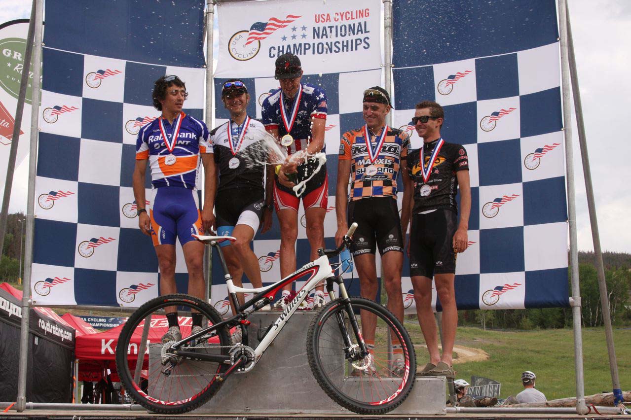 The Elite men\'s podium, with plenty of \'crossers © Amy Dykema