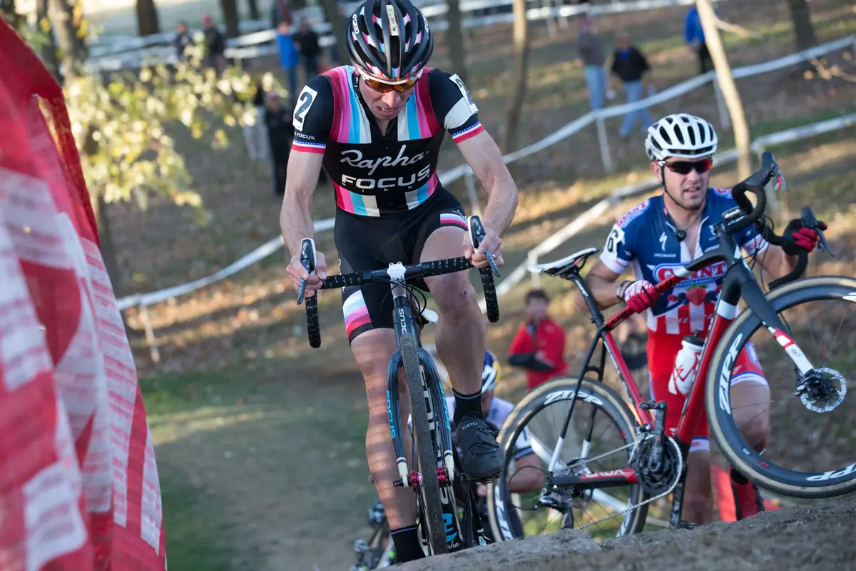 Jeremy Powers rode the stone steps in a huge effort to get catch the lead group on Saturday. © Wil Matthews