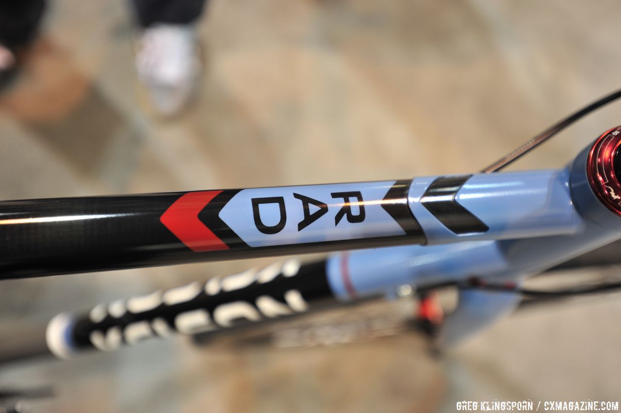 The custom carbon lugs have an understated design  © Greg Klingsporn