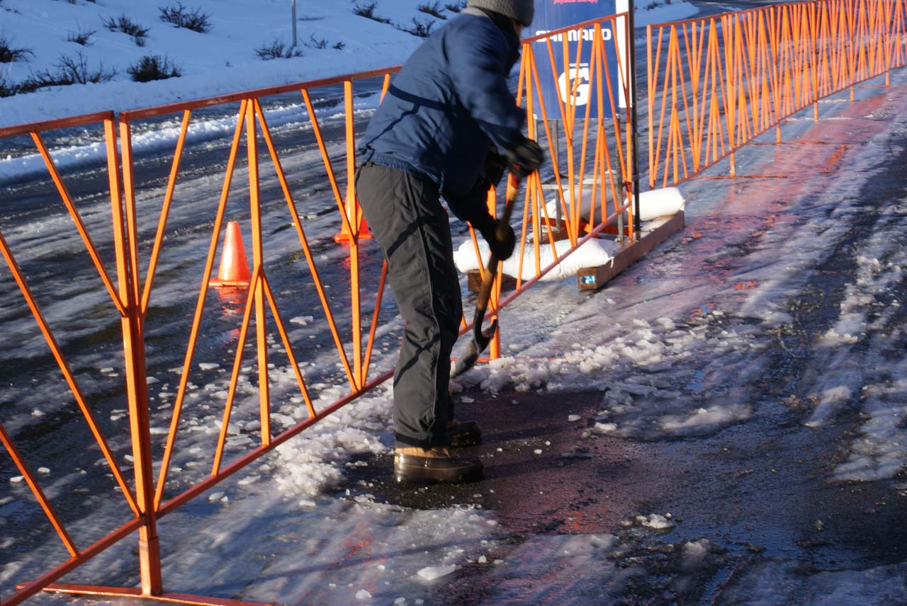 The crew was out early working to improve conditions ©Kenton Berg